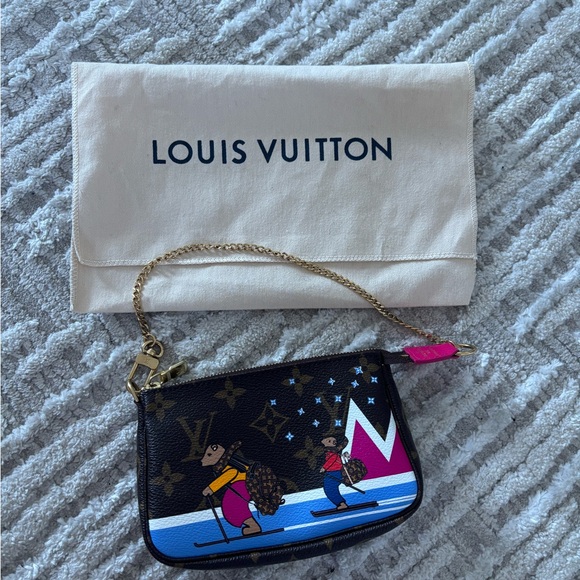 Louis Vuitton Vivienne Skiing Bears Bag - Picture 1 of 9
